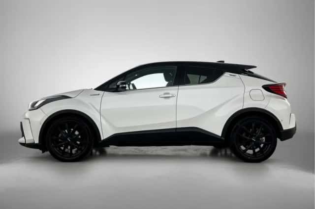 Toyota C-HR (2020) thumbnail 3