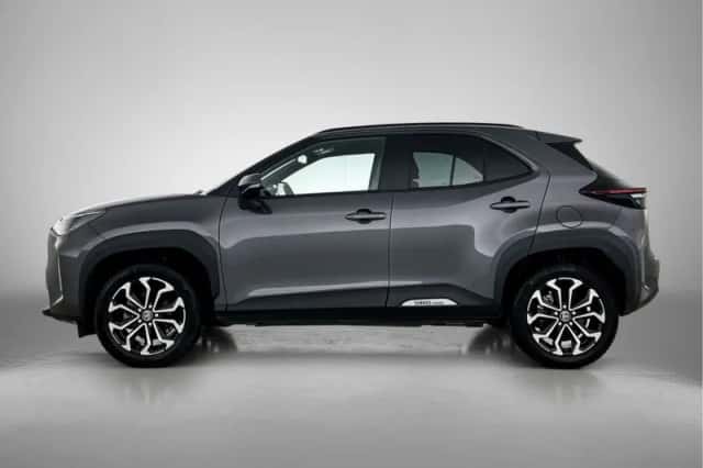 Toyota Yaris_Cross (2024) thumbnail 3