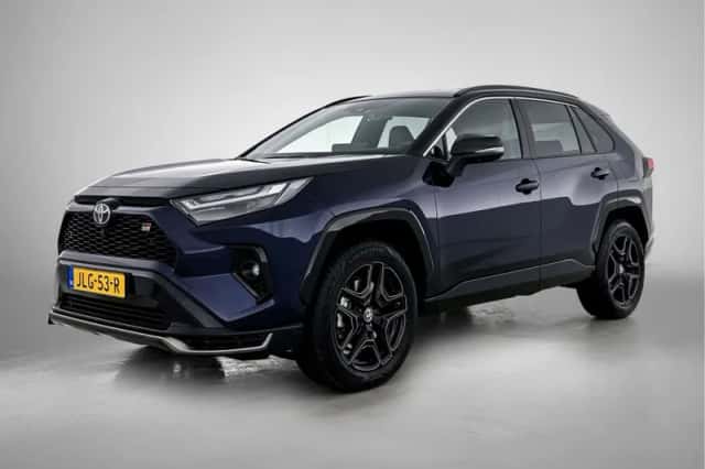 Toyota RAV4 (2025) thumbnail 1