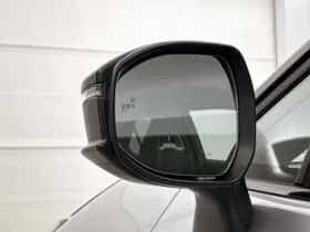 Toyota C-HR (2025) thumbnail 34