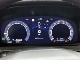 Toyota C-HR (2025) thumbnail 5