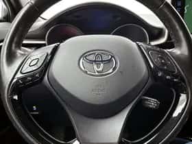 Toyota C-HR (2019) thumbnail 17