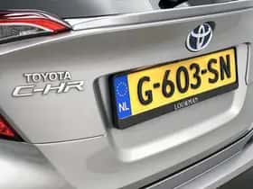 Toyota C-HR (2019) thumbnail 19