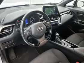 Toyota C-HR (2019) thumbnail 37