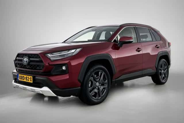 Toyota RAV4 (2022) thumbnail 1