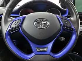 Toyota C-HR (2018) thumbnail 19