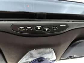 Toyota C-HR (2018) thumbnail 33