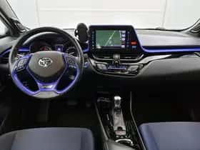 Toyota C-HR (2018) thumbnail 5