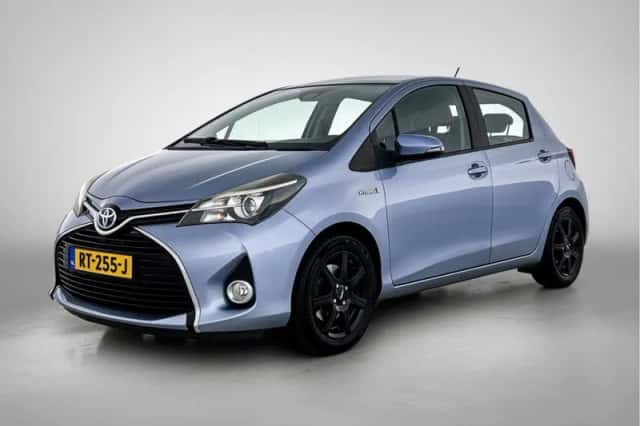 Toyota Yaris (2015) thumbnail 1