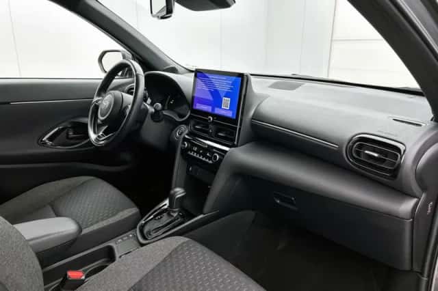 Toyota Yaris_Cross (2025) thumbnail 6