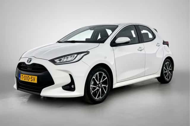 Toyota Yaris (2023) thumbnail 1