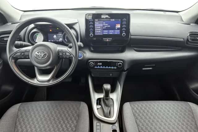 Toyota Yaris (2023) thumbnail 4