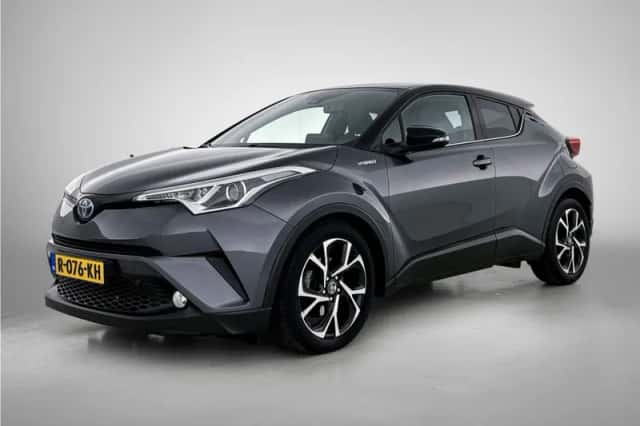 Toyota C-HR (2017) thumbnail 1