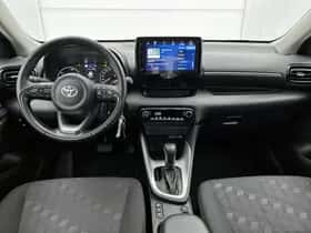 Toyota Yaris (2025) thumbnail 4