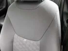 Toyota Yaris (2025) thumbnail 31