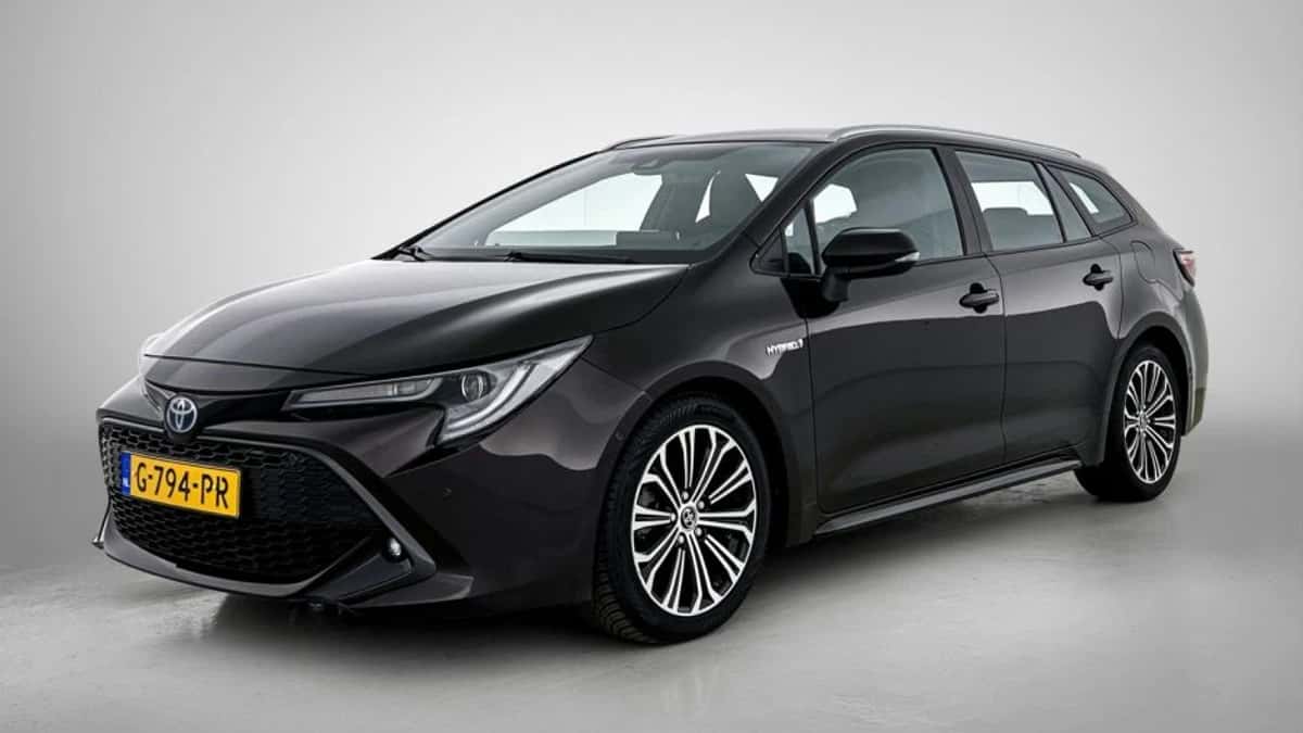 Toyota Corolla_Touring_Sports (2019) — foto 1
