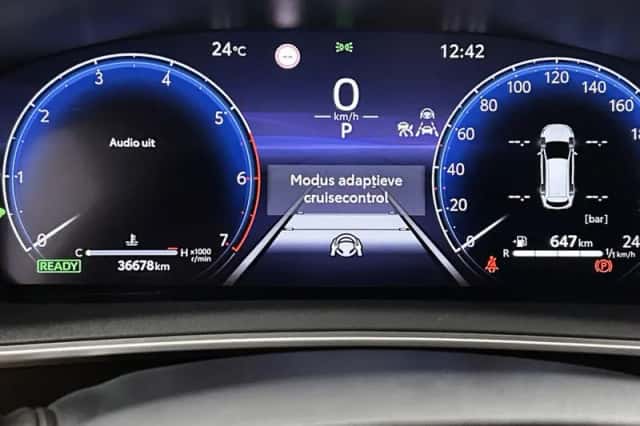 Toyota Corolla_Touring_Sports (2025) thumbnail 5