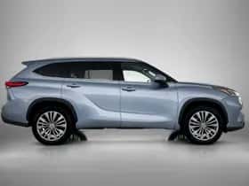 Toyota Highlander (2021) thumbnail 11