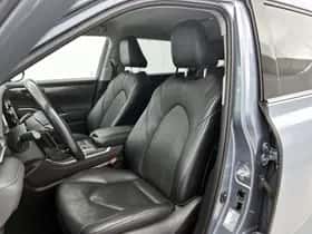 Toyota Highlander (2021) thumbnail 15