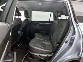Toyota Highlander (2021) thumbnail 16