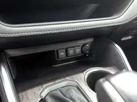 Toyota Highlander (2021) thumbnail 23
