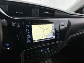 Toyota Auris (2017) thumbnail 7