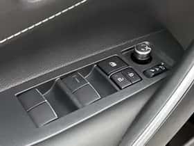 Toyota Corolla_Touring_Sports (2025) thumbnail 21