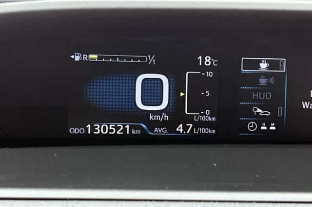 Toyota Prius (2017) thumbnail 5