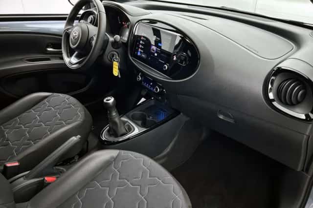 Toyota Aygo (2024) thumbnail 6