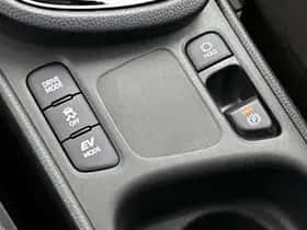 Toyota Yaris_Cross (2024) thumbnail 24