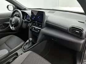 Toyota Yaris_Cross (2024) thumbnail 6