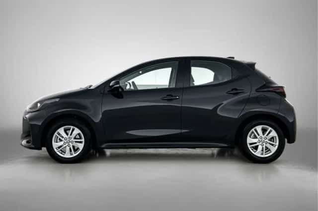 Toyota Yaris (2025) thumbnail 3