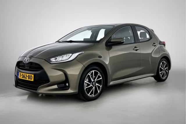 Toyota Yaris (2023) thumbnail 1