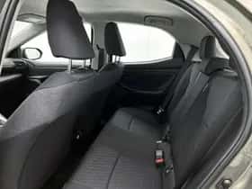 Toyota Yaris (2023) thumbnail 16