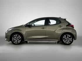 Toyota Yaris (2023) thumbnail 3