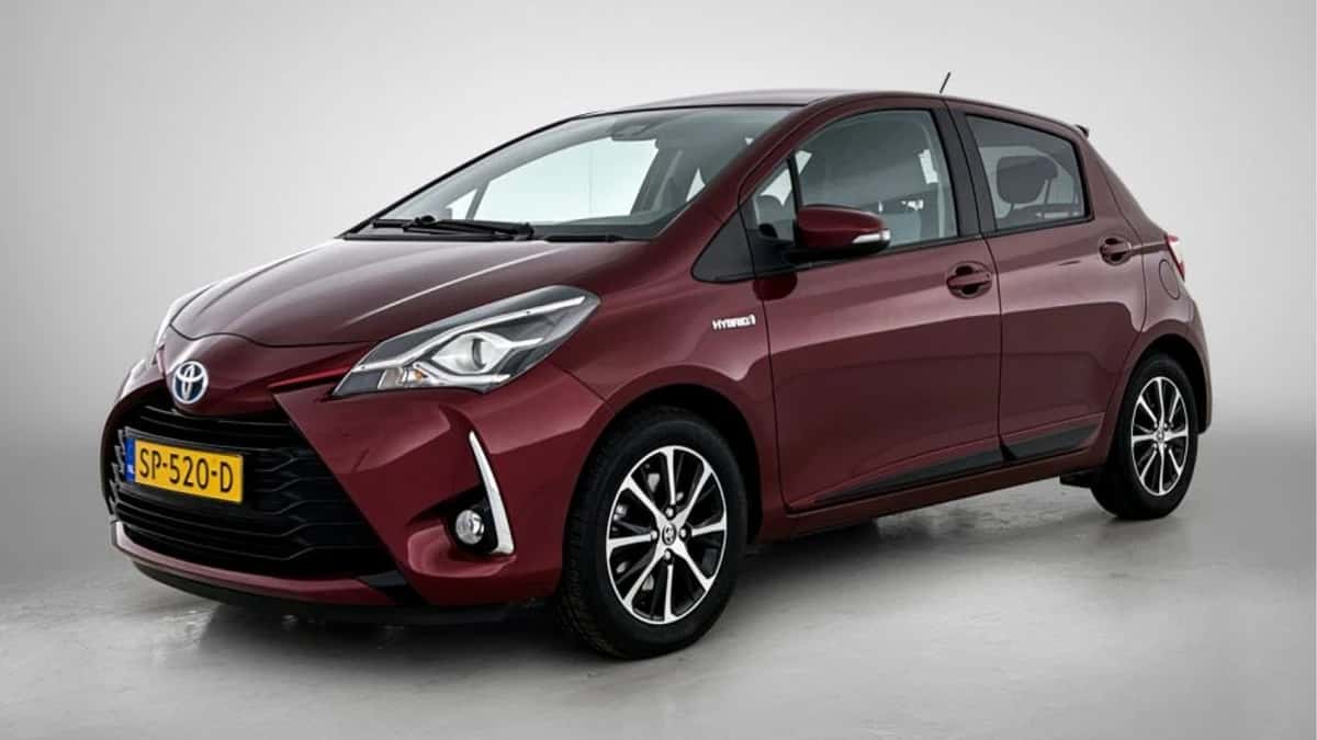 Toyota Yaris (2018) — foto 1