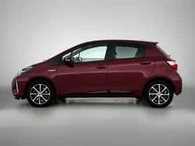 Toyota Yaris (2018) thumbnail 3