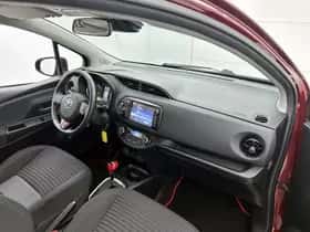 Toyota Yaris (2018) thumbnail 6