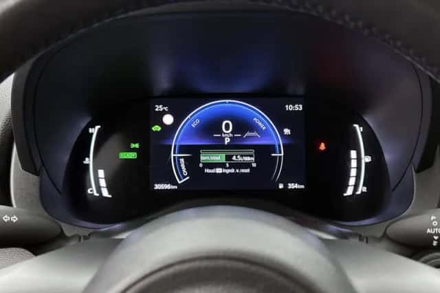Toyota Yaris_Cross (2025) thumbnail 5