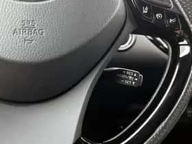 Toyota C-HR (2021) thumbnail 14