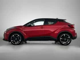Toyota C-HR (2021) thumbnail 3