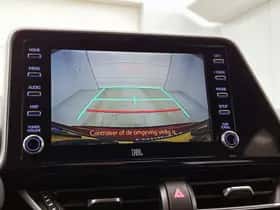 Toyota C-HR (2021) thumbnail 8