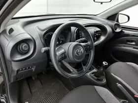 Toyota Aygo (2023) thumbnail 29