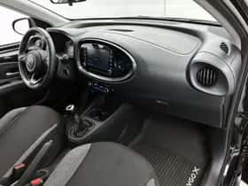 Toyota Aygo (2023) thumbnail 6