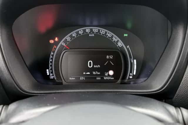 Toyota Aygo (2023) thumbnail 5