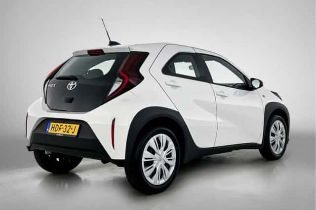 Toyota Aygo (2025) thumbnail 2