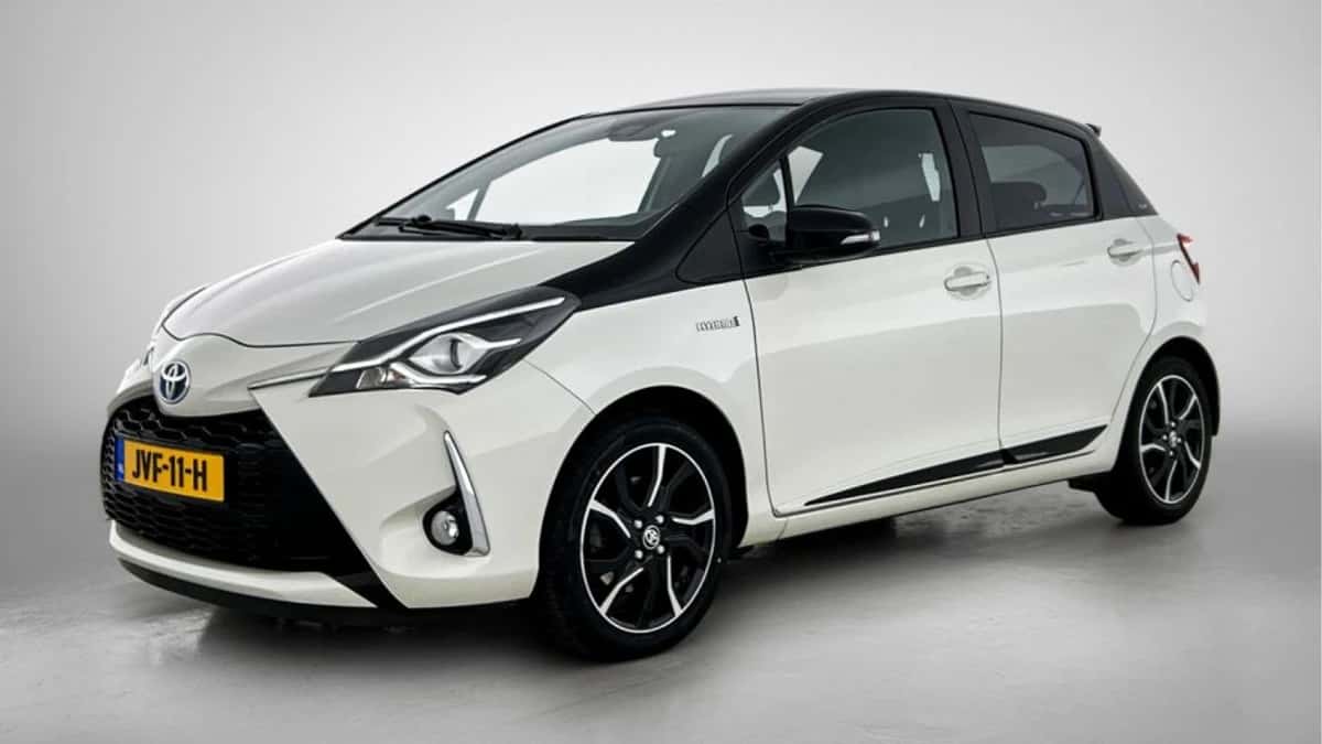 Toyota Yaris (2018) — foto 1