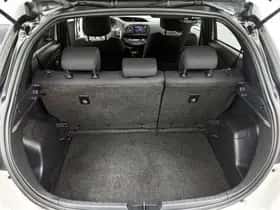 Toyota Yaris (2018) thumbnail 24