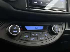 Toyota Yaris (2018) thumbnail 8