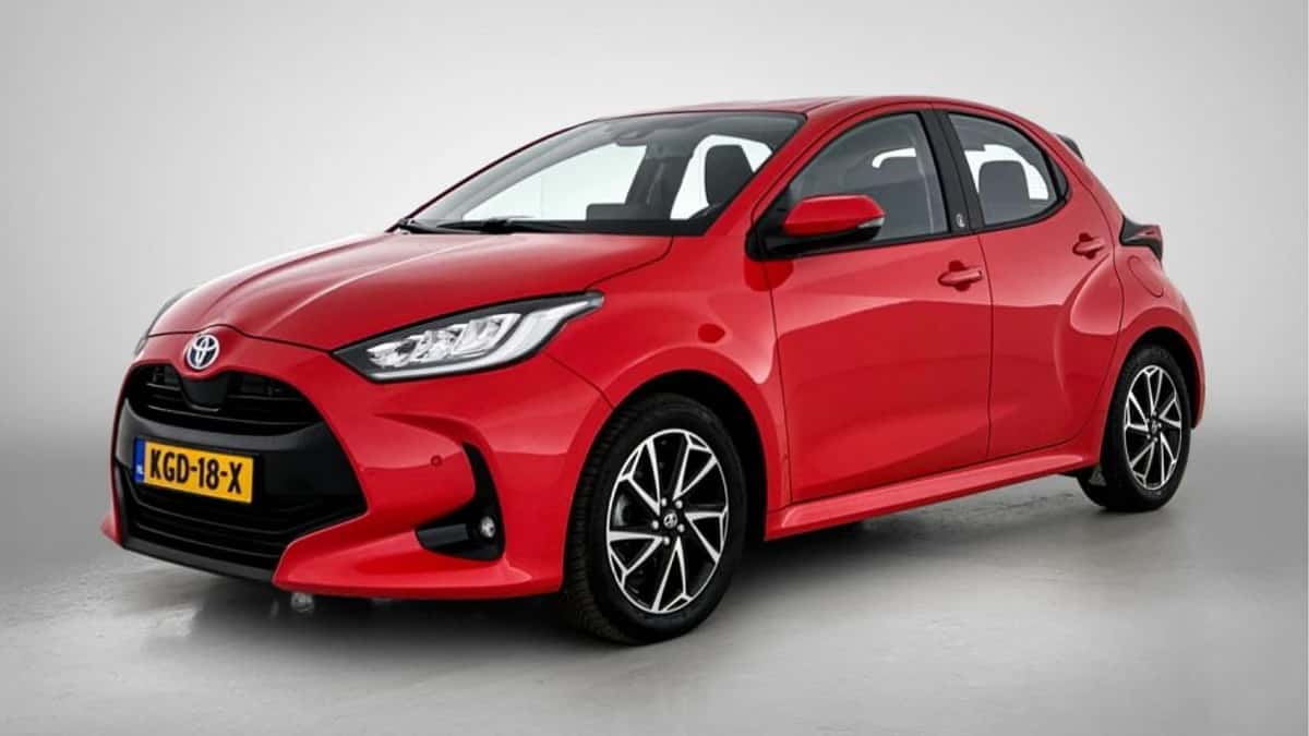 Toyota Yaris (2022) — foto 1